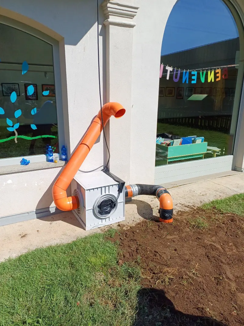 Impianto di aspirazione radon installato su un edificio scolastico